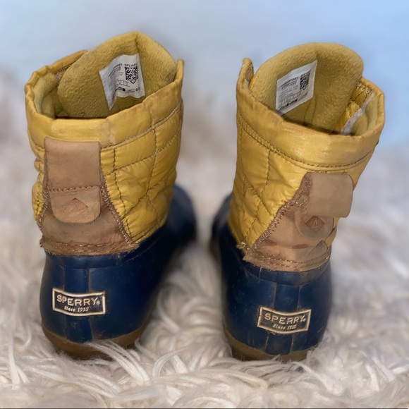 Sperry Saltwater Jetty Boots Size 9 Yellow Navy - Picture 4 of 7